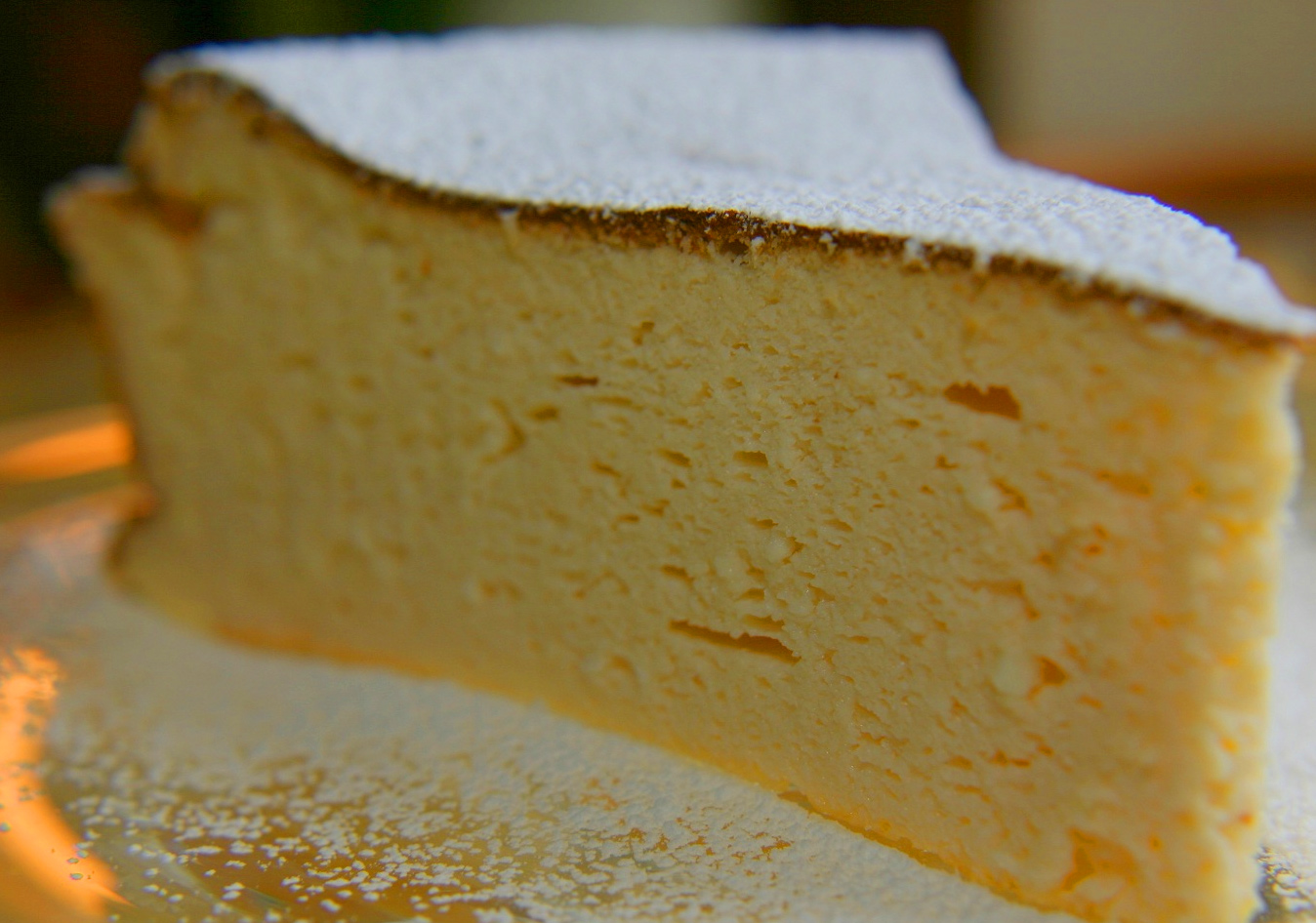 Polonya’nın geleneksel tatlısı “Sernik” (peynirli keki)