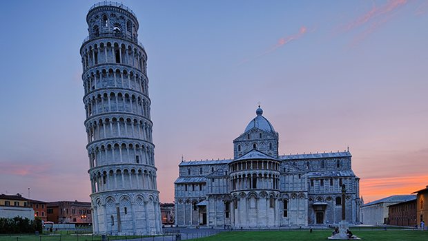 Pisa ve kulesi