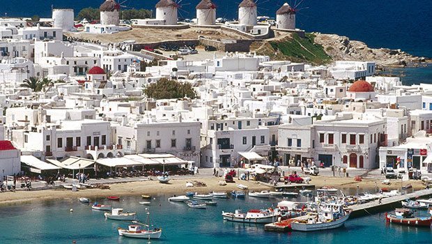 Bu yazın popüler mekanı Mykonos’tu