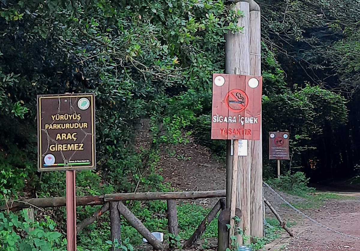 Polonezköy Tabiat Parkı Yürüyüş Yolu Araçla Giriş yasak, Sigara içilmez Uyarısı